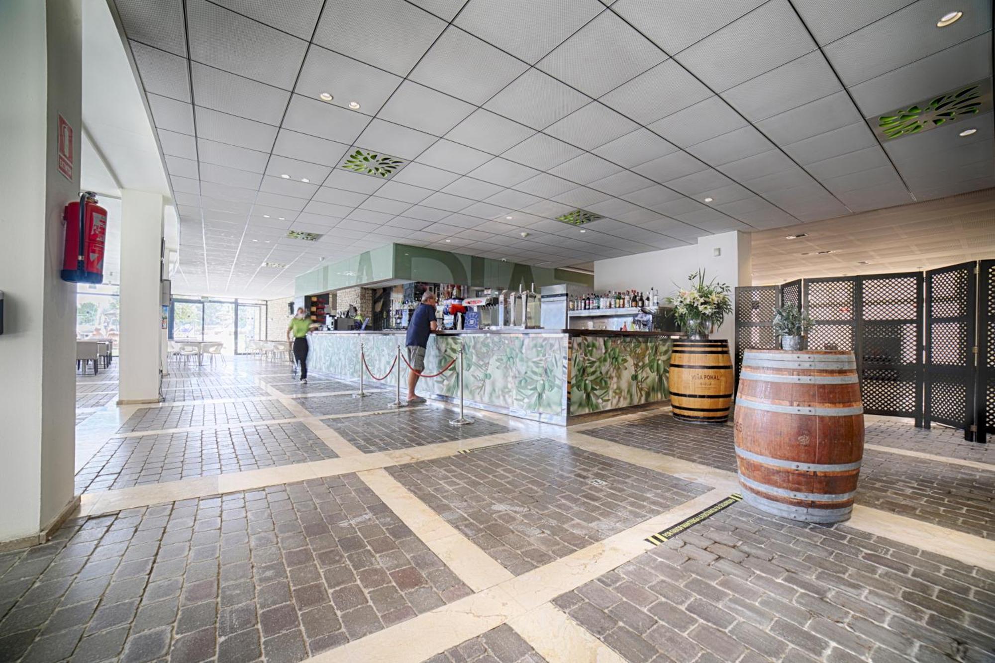 Ohtels Les Oliveres El Perello  Bagian luar foto