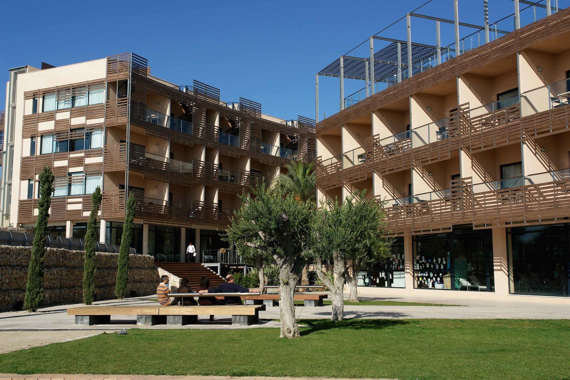 Ohtels Les Oliveres El Perello  Bagian luar foto